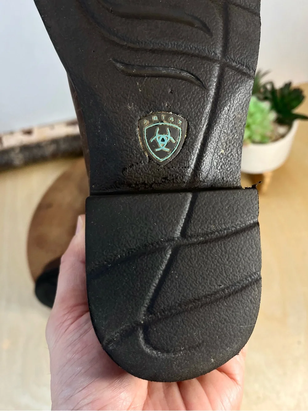 Ariat kid fatbaby